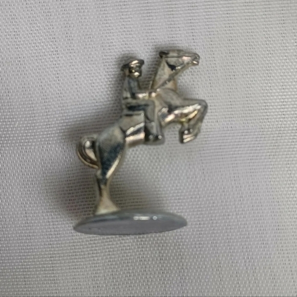 Monopoly 1985 Board Game Horse Token Replacement Game Piece Part - Picture 2 of 2